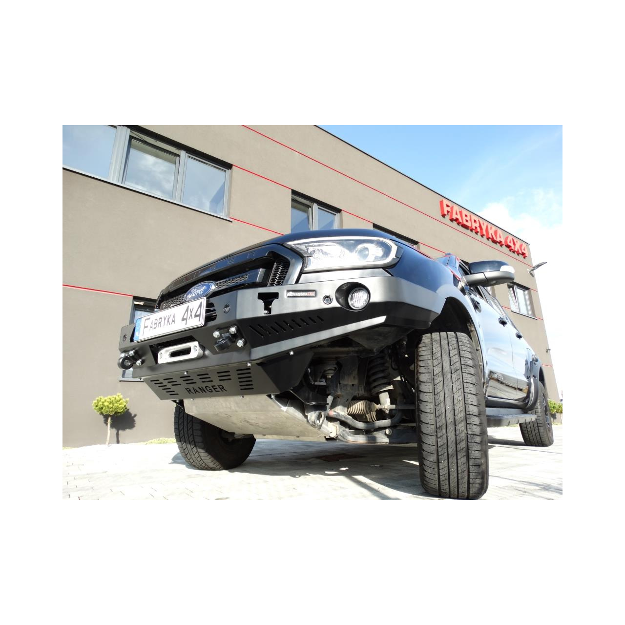 ZDERZAK PRZÓD BEZ BULLBARA FORD RANGER T7 2015-2018